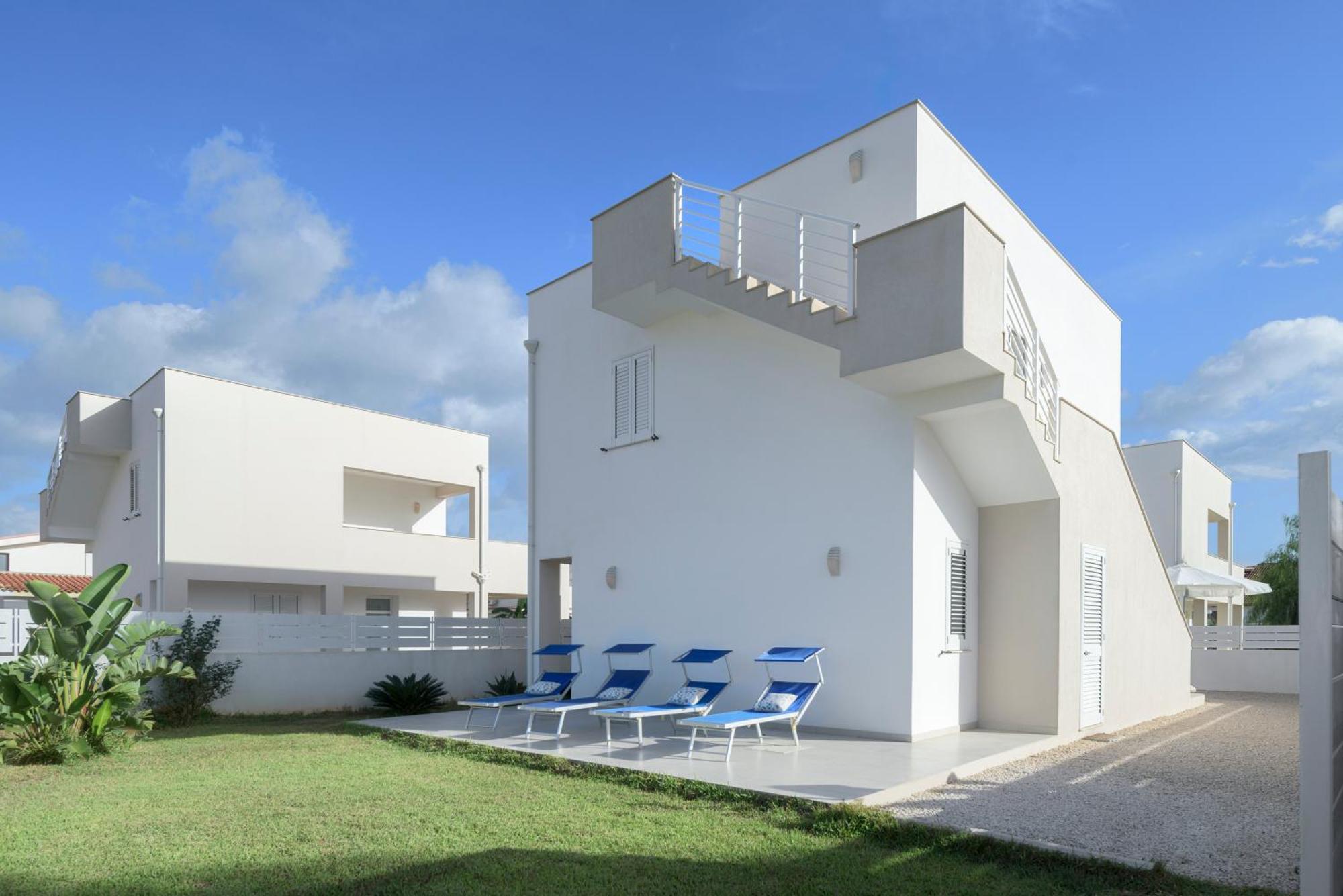 Dolcevitasuites - Modern 3 Bdr Villa In S. Lorenzo Reitani Exterior photo
